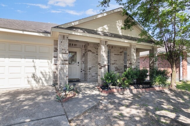 Photo - 32350 Cross Spring Park Ln