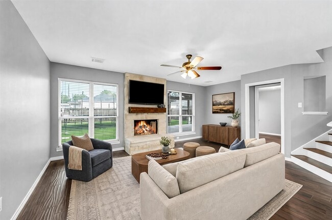 Photo - 2214 Shady Pine Dr