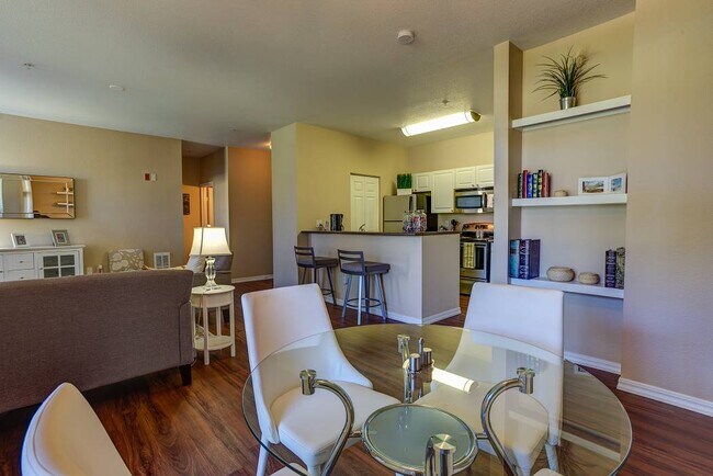 Commons at Verandas in Tanasbourne Apartments