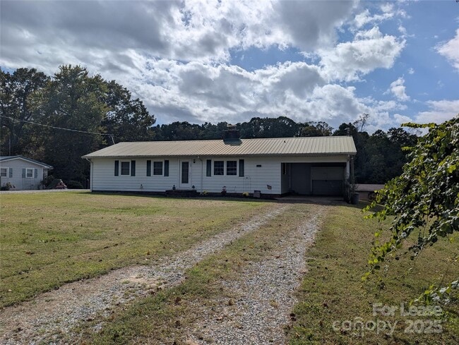 Photo - 155 Hamptons Cove Rd