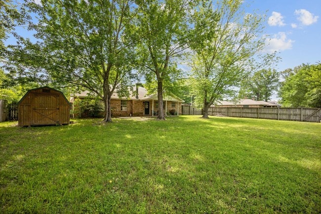 Photo - 3/ 2  Home for Rent!