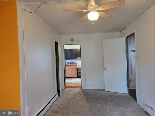 Photo - 835 W Marshall St