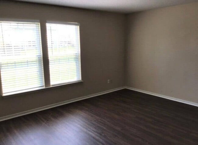 Photo - 5635 Olive Branch Way