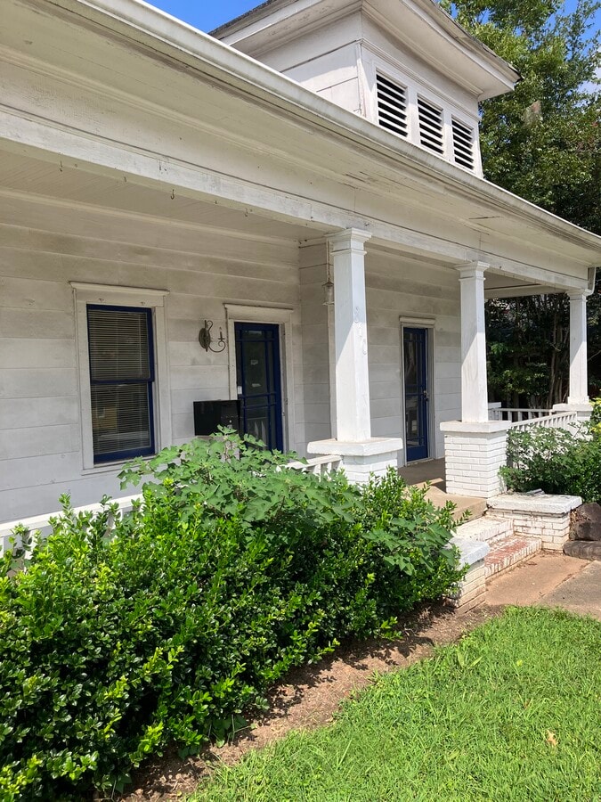 Front View - 810 Church St Casa