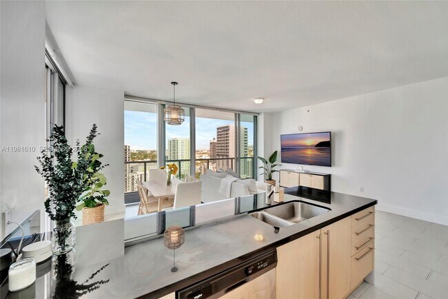 Photo - 79 SW 12th St Unit 2201-S