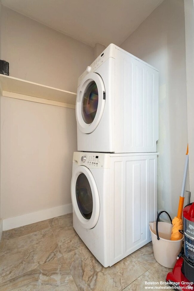 Photo - Hip 3 bed 1 bath