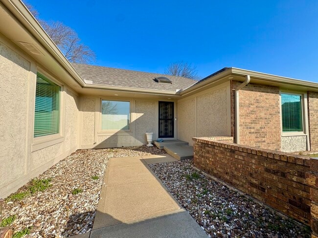 Photo - 10300 W 164th St