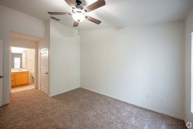 Enterprise Cove Apts