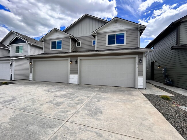 Photo - 4808-4810 E Fairview Ave Townhome