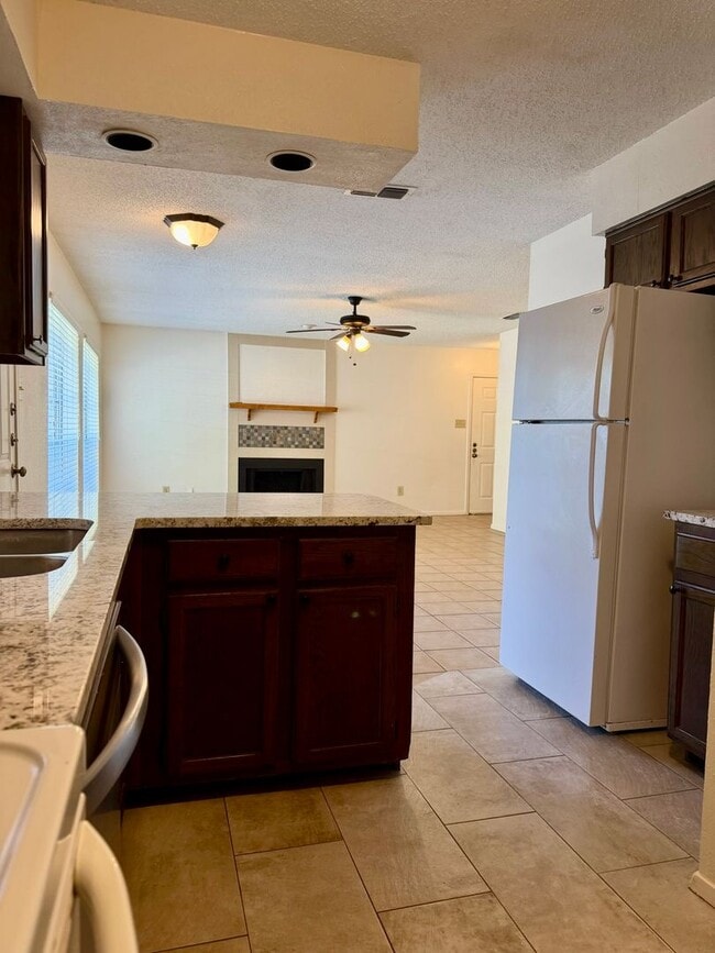 Photo - 400 Fawn Trail Unidad A