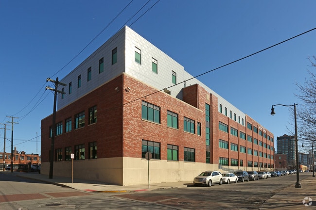 Photo - Edward & Della Thome Rivertown Apartments