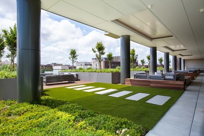 Photo - 123 Linden Blvd Unidad 6N