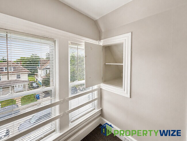 Photo - 516 Beaumont Ave Unidad 3