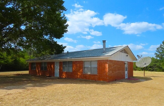 Photo - Country Living in Arp! 3 Bedroom, 1 Bath H...