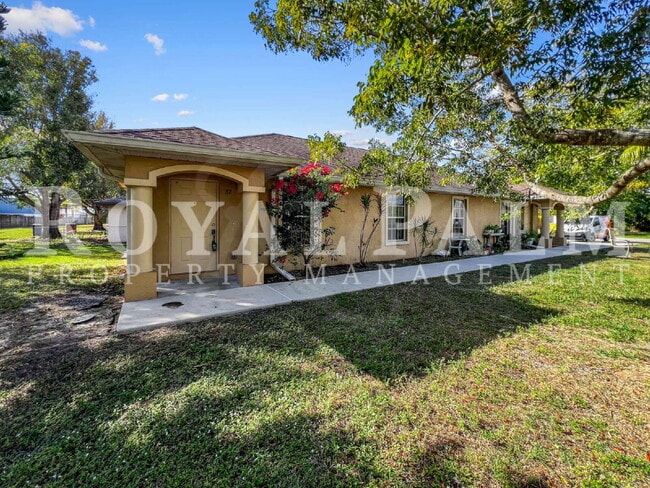 Photo - 2 Bed, 2 Bath Duplex on First Street – Washer & Dryer Included, Pet-Friendly, Minutes from Downto...