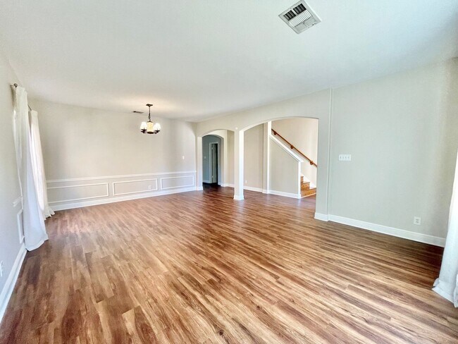 Photo - 18310 Redwood Path
