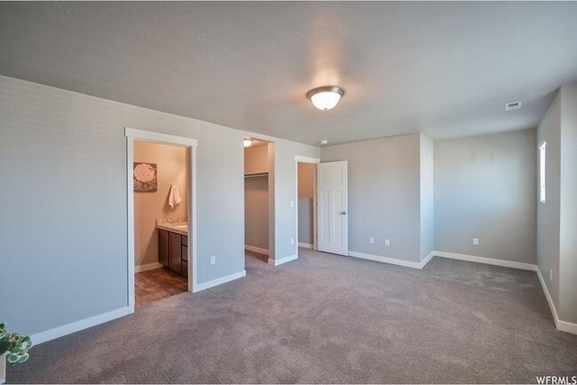 14431 S Ferndale Way