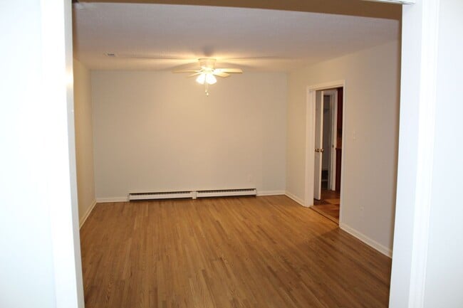 Photo - 3030 Studley Rd