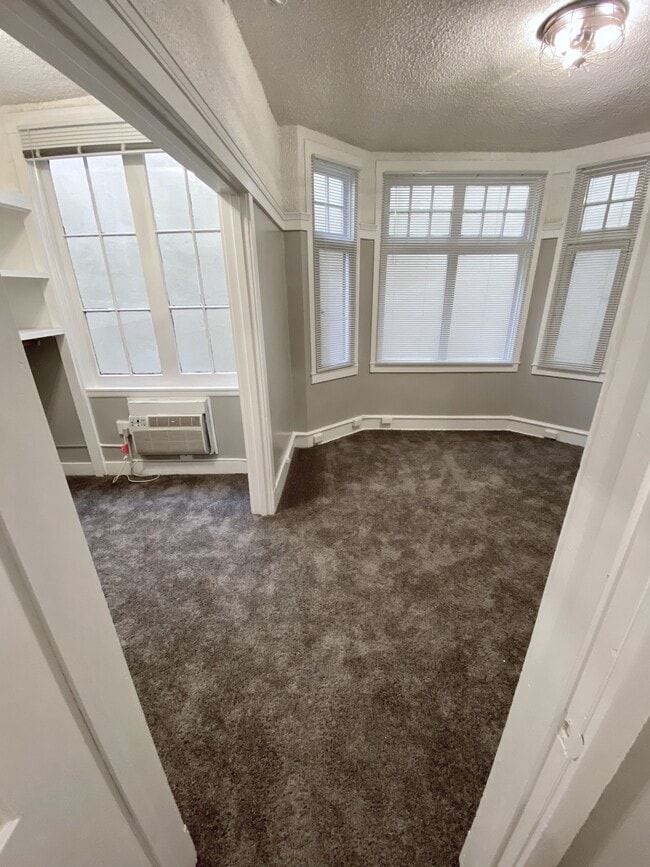 Estudio - 400 Área de estar/dormitorio - The Thayer