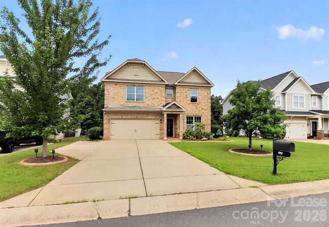 Photo - 549 Daventry Ct