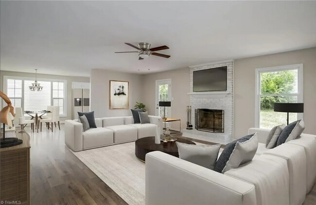 Photo - 4219 Chilton Way