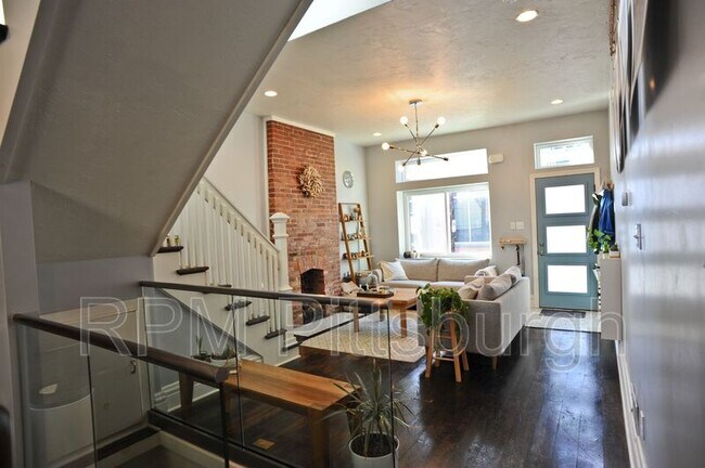 Photo - 4016 Willow St