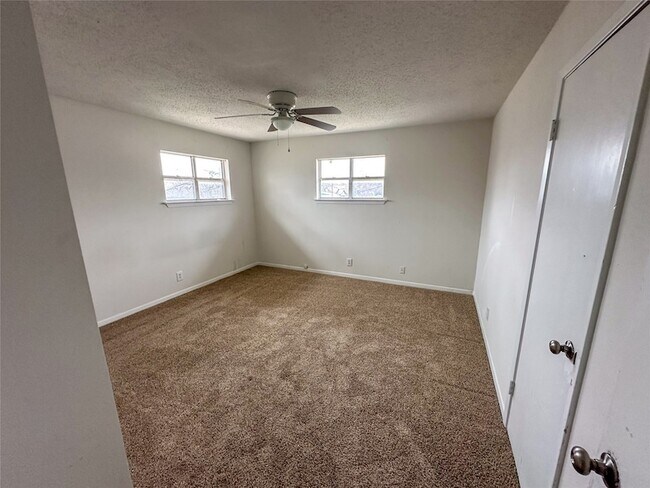 1016 W Gandy St Unit 4