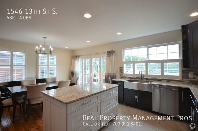 Building Photo - 1546 13th St S Rental