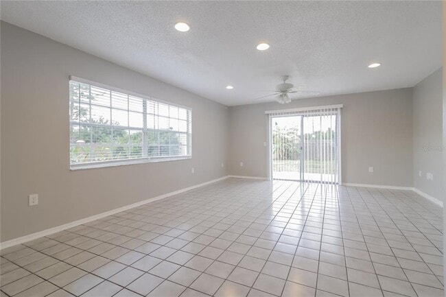 Photo - 4000 Downey Ct