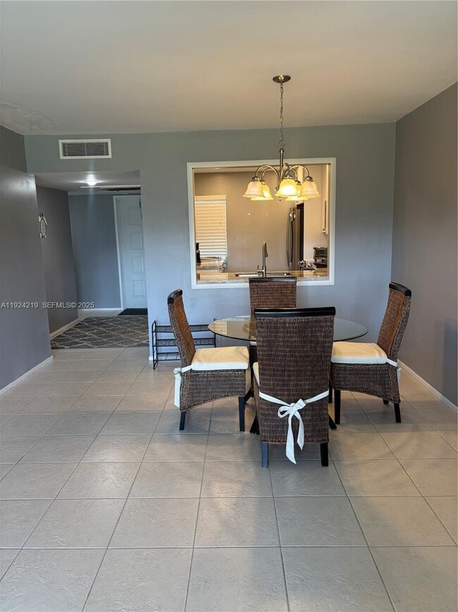Photo - 2900 N Palm Aire Dr Unit 409