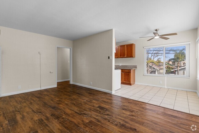 Building Photo - 731 Orange Ave Rental