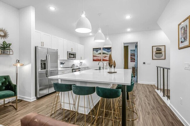 Photo - 738 Douglas Ave Unit ID1051742P