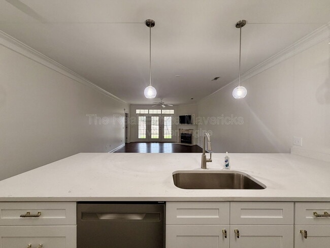 Photo - 3190 Waterfront Dr