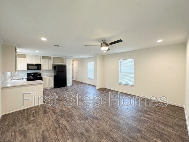 Photo - 237 Noriker Dr