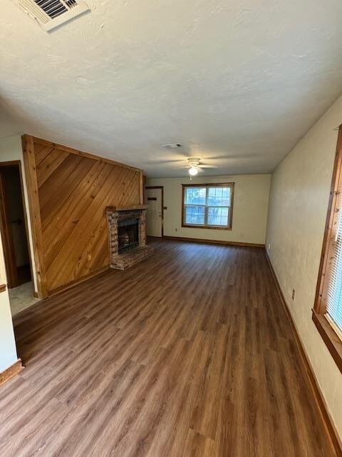 Photo - 2304 Claremont Ln