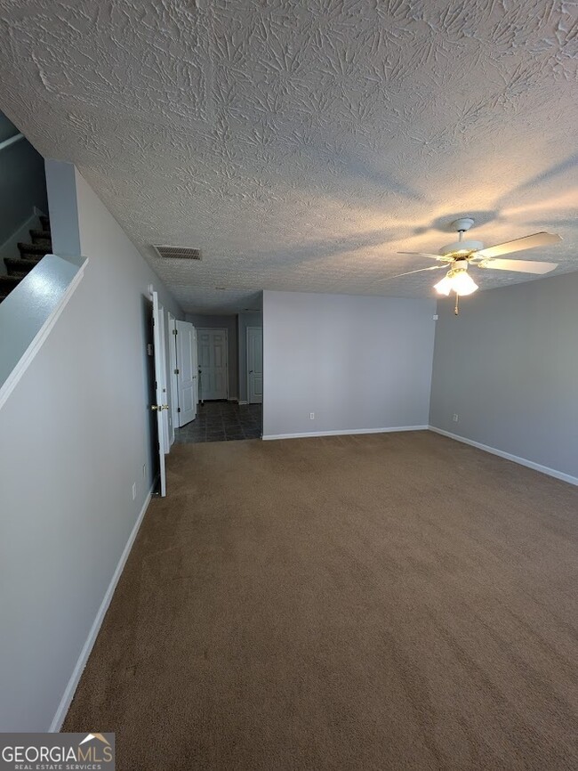 Photo - 2953 Fields Dr