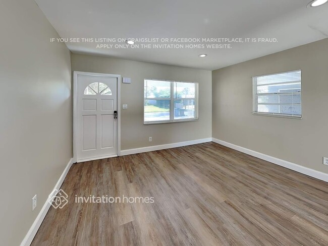 Photo - 3120 56th St N