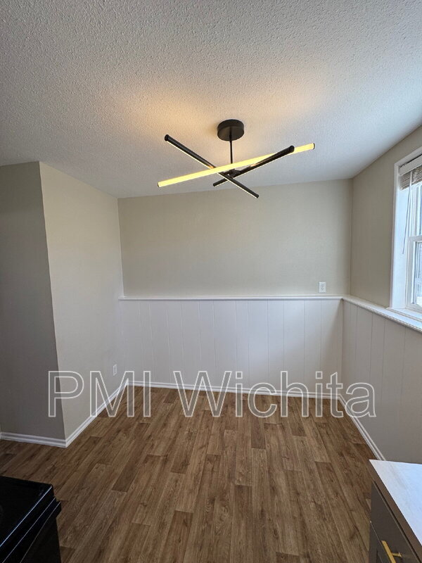 Photo - 713 N Dougherty Ave