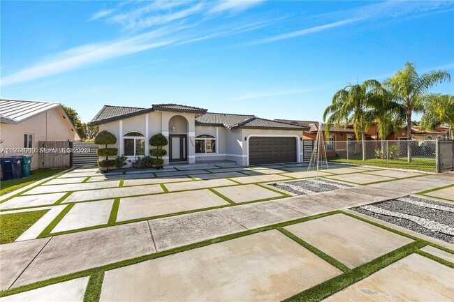 Building Photo - 14830 SW 172nd St Unit 2