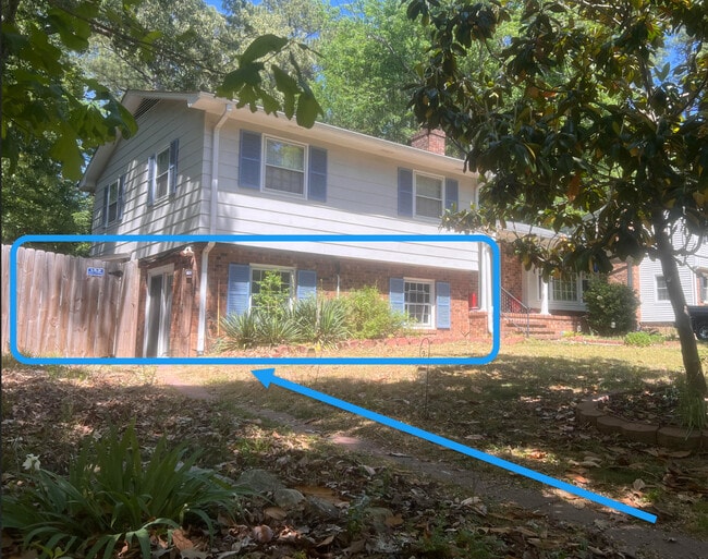 Building Photo - 1547 Fountain Ridge Rd Unit 2