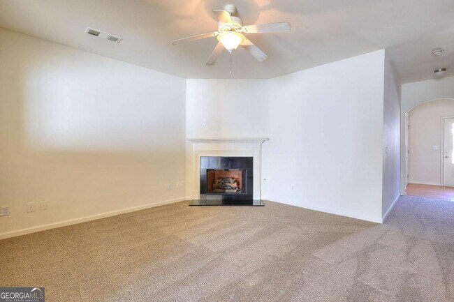Photo - 2658 Avanti Way