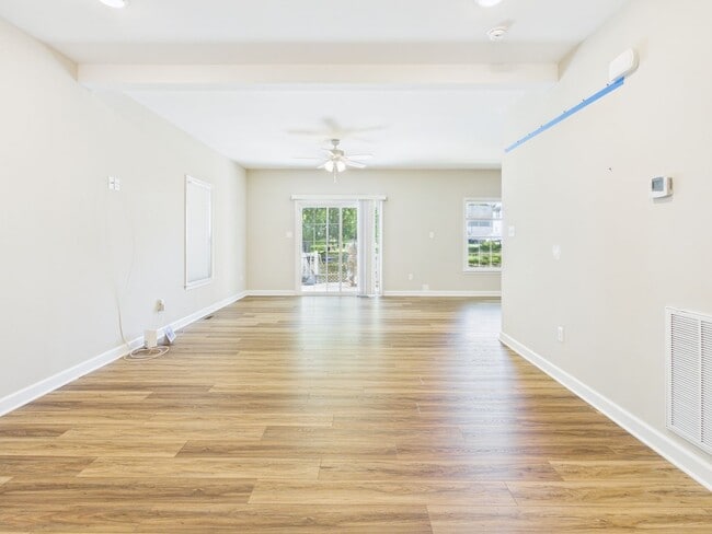 Photo - 1700 Dinwiddie Ave