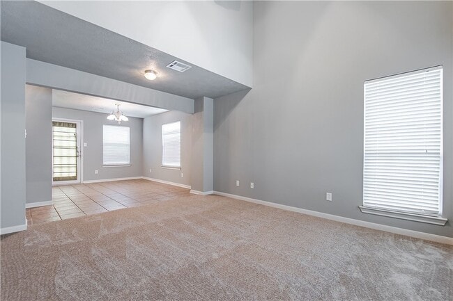 Photo - 504 Nelson Ln