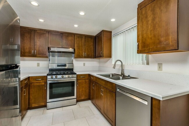 119 Loma Vista St