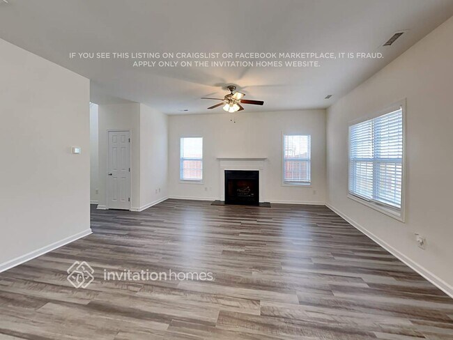 3239 Polite Ln