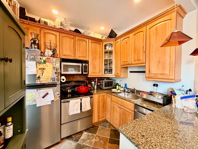 Photo - 195 Cambridge St Unit 2