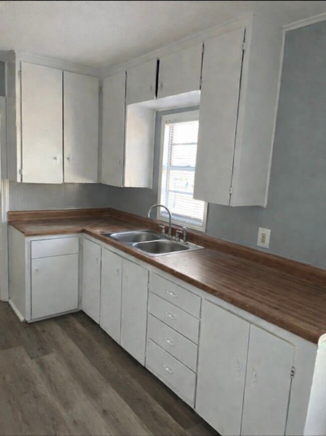 Photo - 5330 W 11th Pl