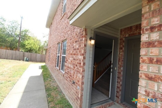 Photo - 402 Bowden Ave