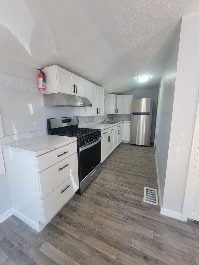 Photo - 237 E Arbor St