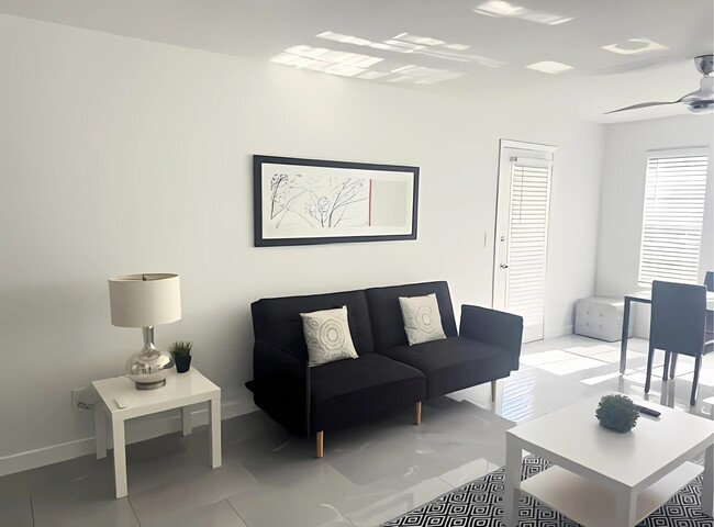 Building Photo - 11508 Westwood Blvd Unit 313 Rental